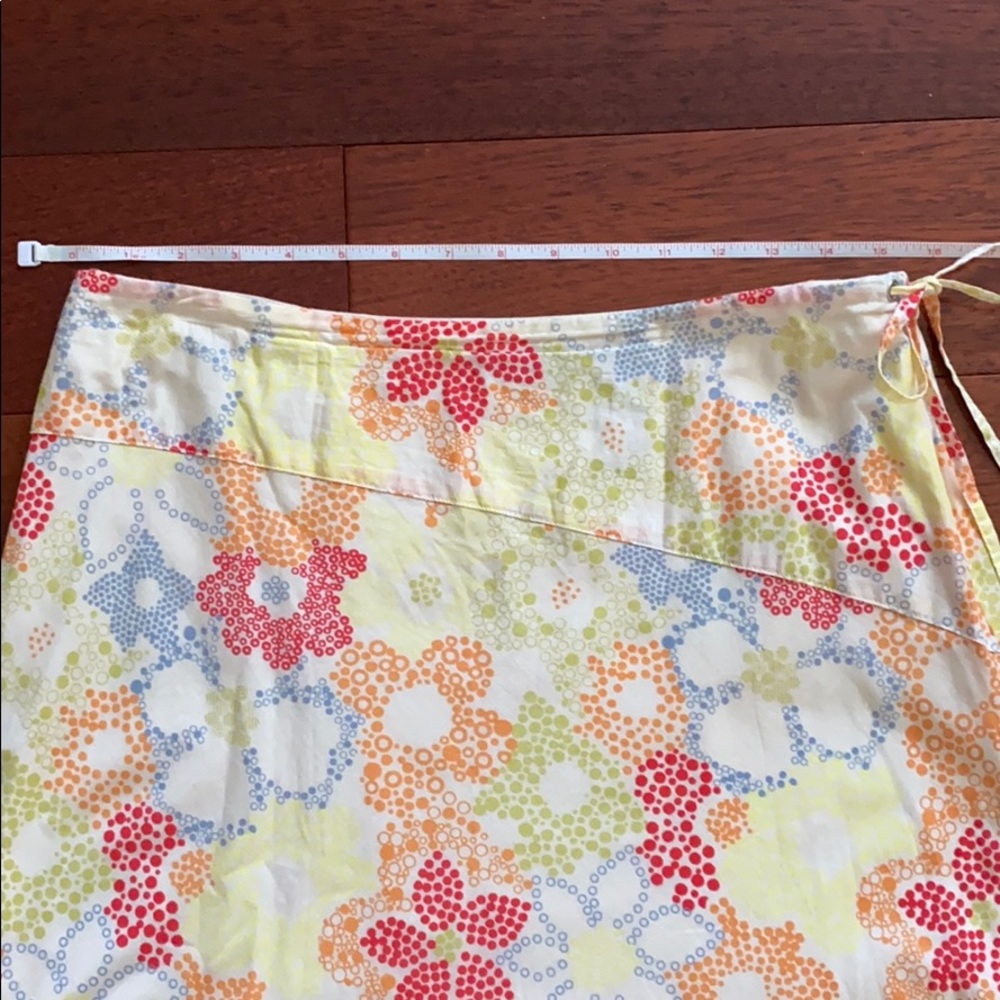 DKNY Jeans floral skirt - Picture 3 of 5